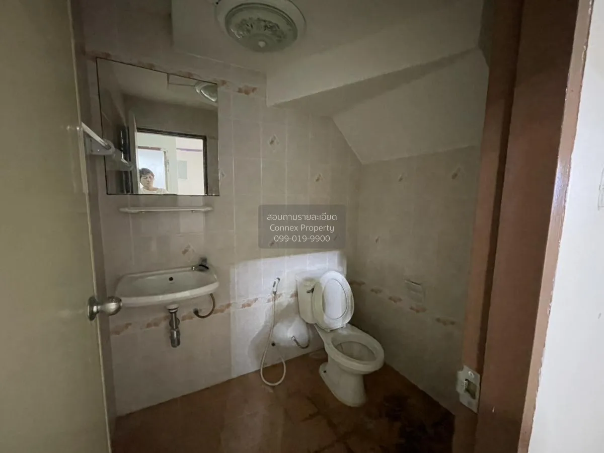 For Sale Townhouse/Townhome  , Nakornthong President , Phraek Sa 