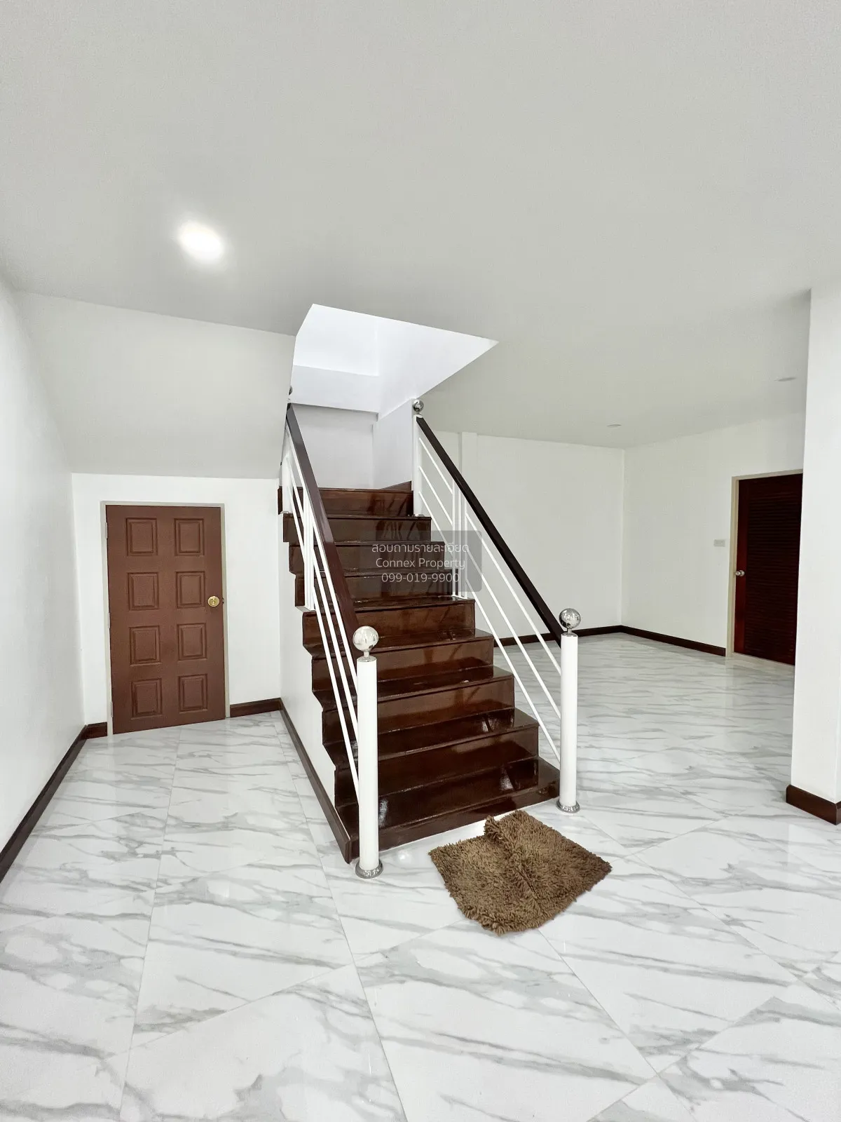 For Rent Townhouse/Townhome  , Moobaan Sena Villa 84 , newly reno