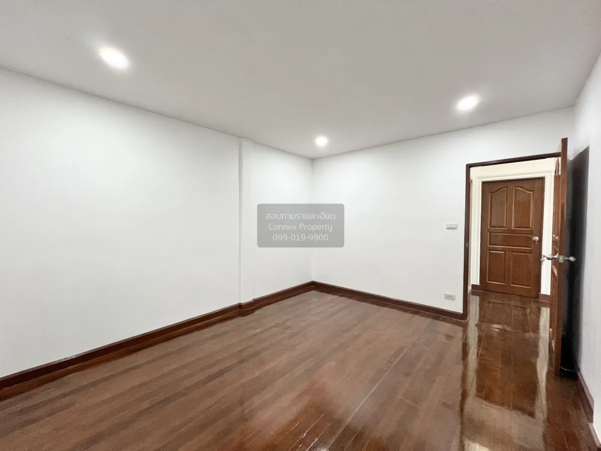 For Rent Townhouse/Townhome  , Moobaan Sena Villa 84 , newly reno