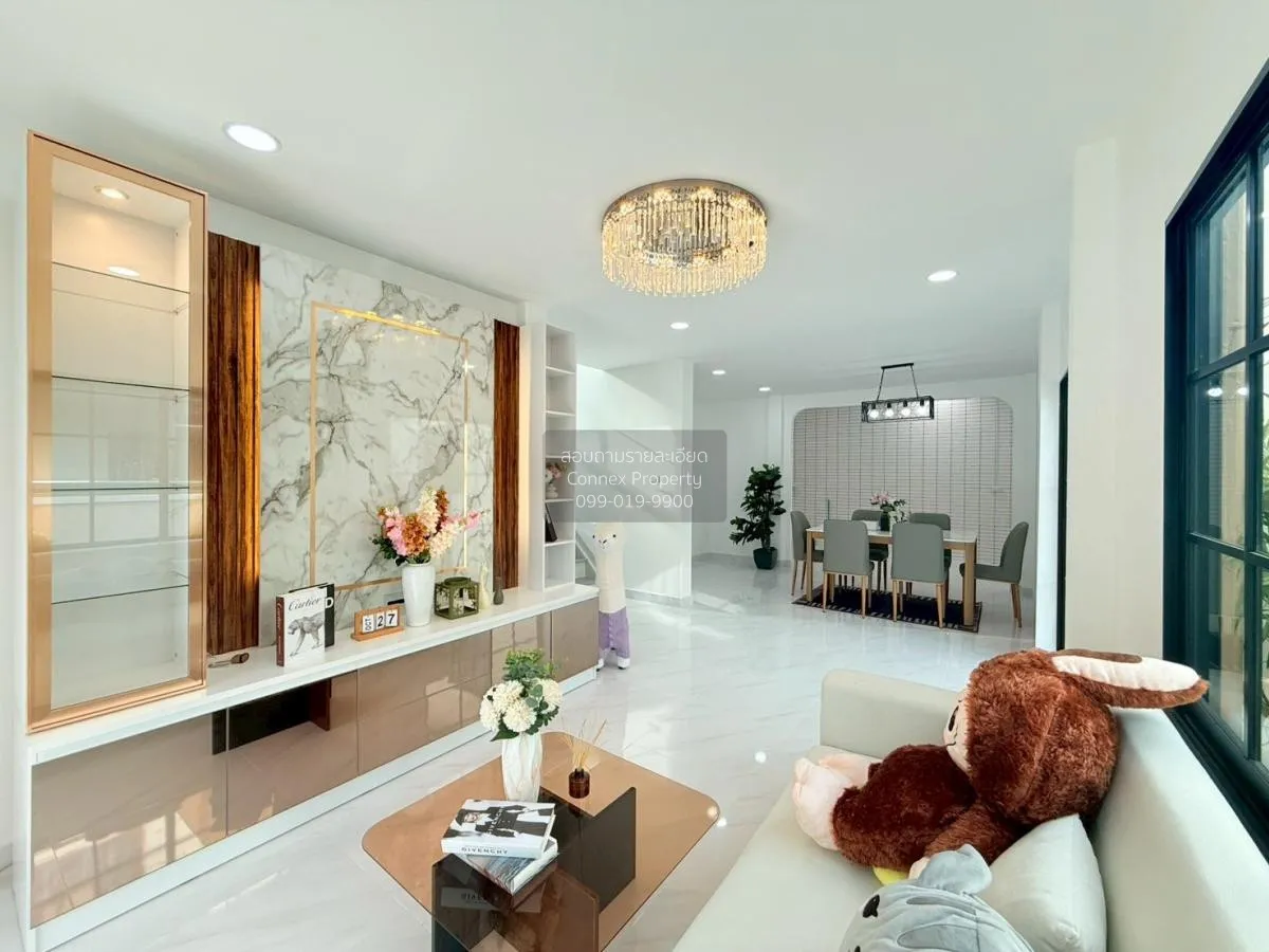 ขายบ้าน  บ้านเค.ซี. กรีนวิลล์ หน้ากว้าง รีโนเวทใหม่ MRT-มีนบุร หน