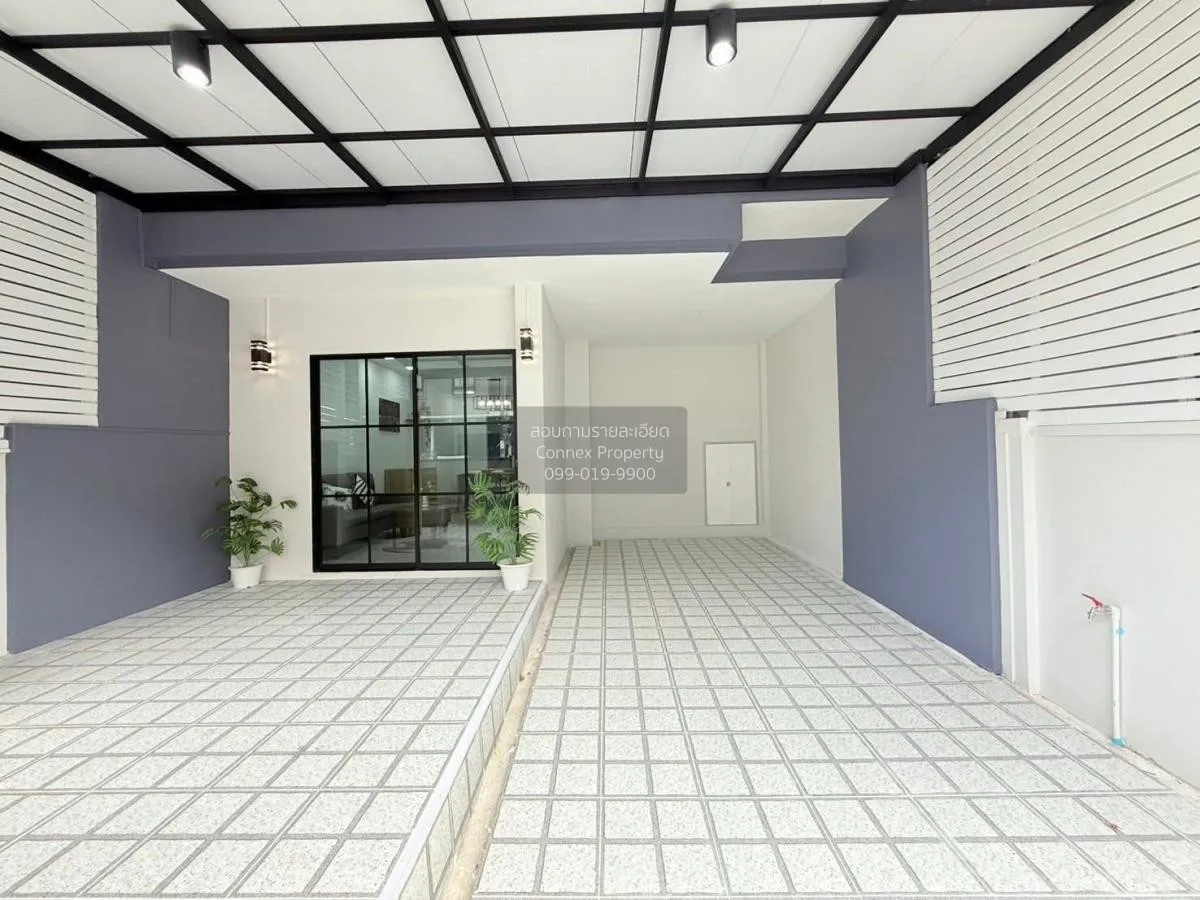 ขายทาวน์เฮ้าส์/ทาวน์โฮม  ไอ-ดีไซน์ วงแหวน-รามอินทรา รีโนเวทใหม่ บ 3