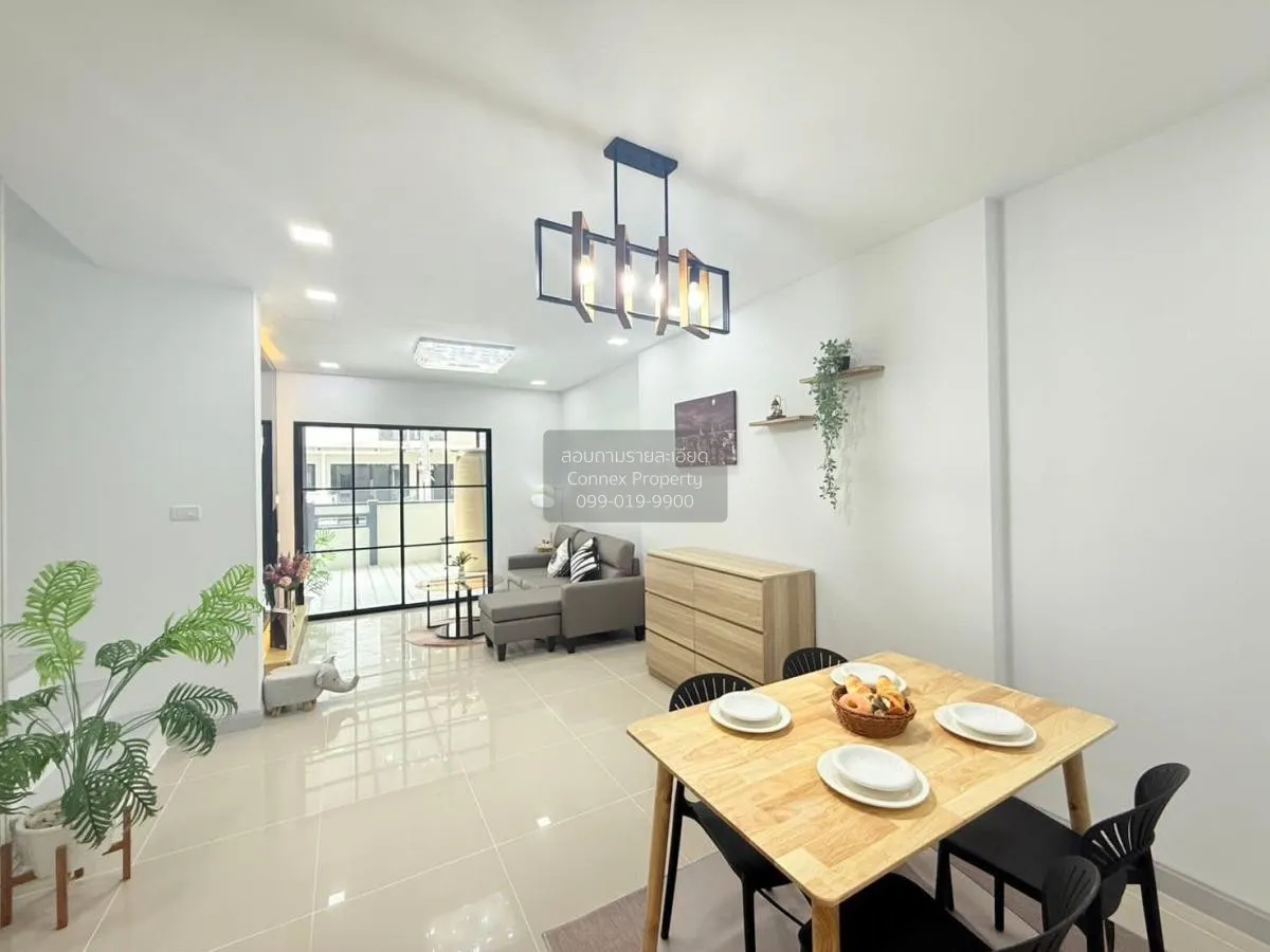 ขายทาวน์เฮ้าส์/ทาวน์โฮม  ไอ-ดีไซน์ วงแหวน-รามอินทรา รีโนเวทใหม่ บ