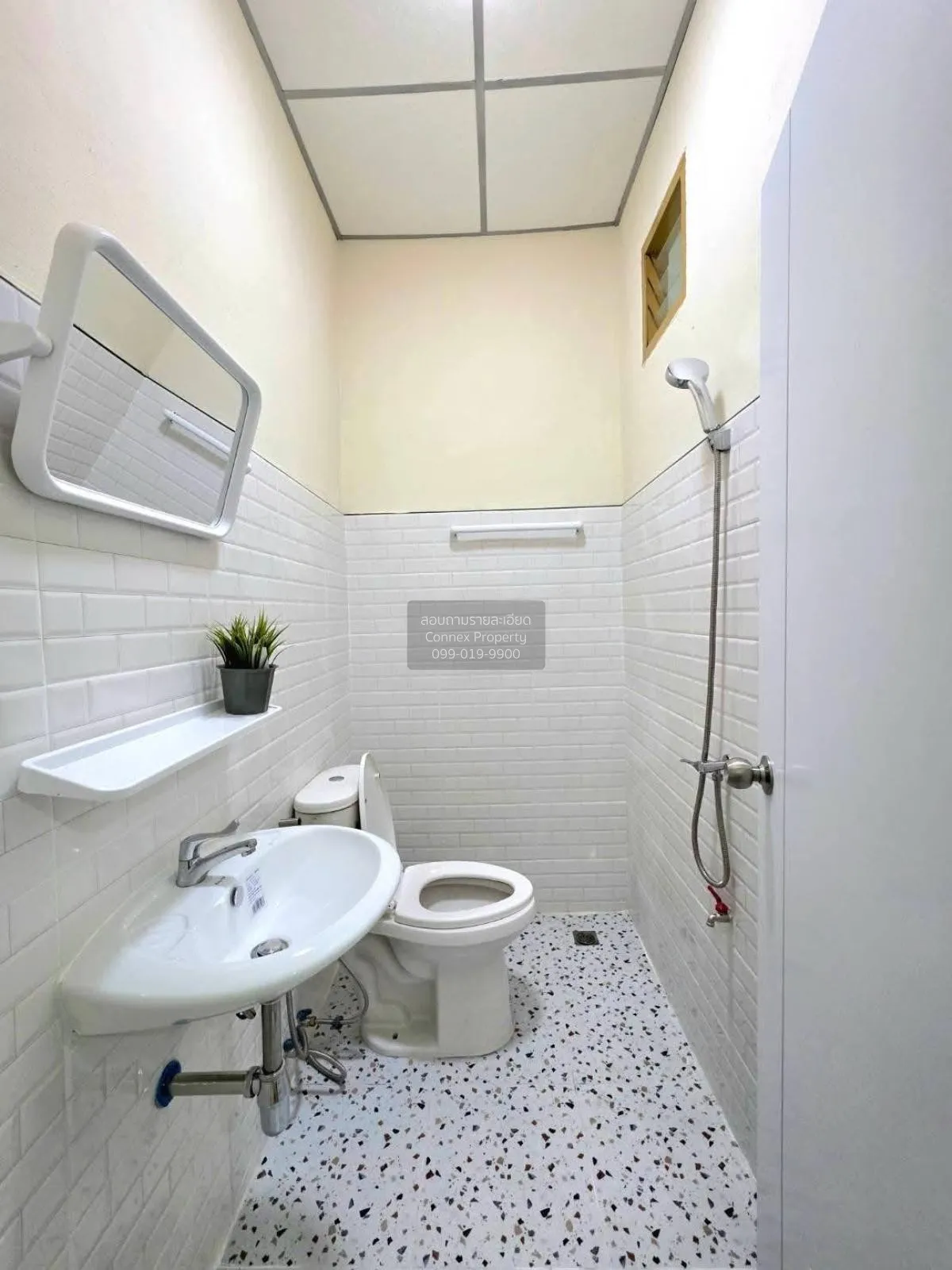 ขายทาวน์เฮ้าส์/ทาวน์โฮม  พี.เค. การ์เด้นท์ ประชาอุทิศ 90 รีโนเวทใ