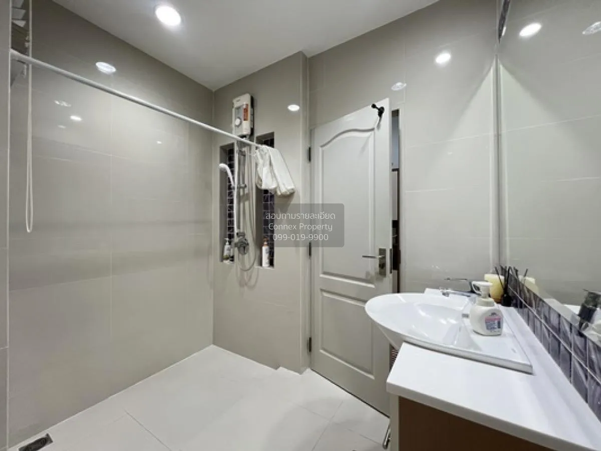 Luxury 3-storey detached house for sale, Grand Bangkok Boulevard,