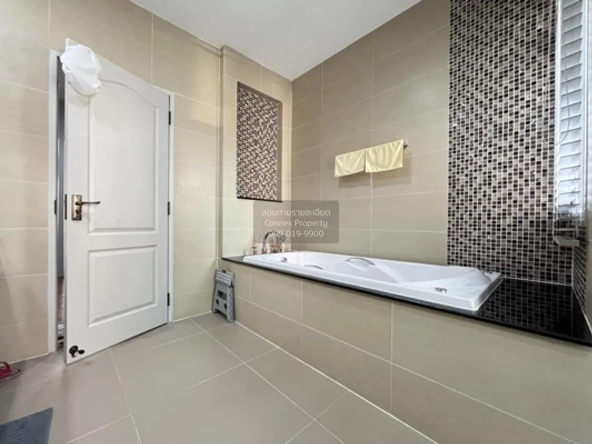 Luxury 3-storey detached house for sale, Grand Bangkok Boulevard,