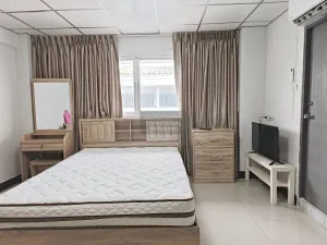 เช่าคอนโด  ลุมพินี เซ็นเตอร์ แฮปปี้แลนด์ เฟส 1-4 คลองจั่น เขต บางกะปิ กรุงเทพ CX-136236