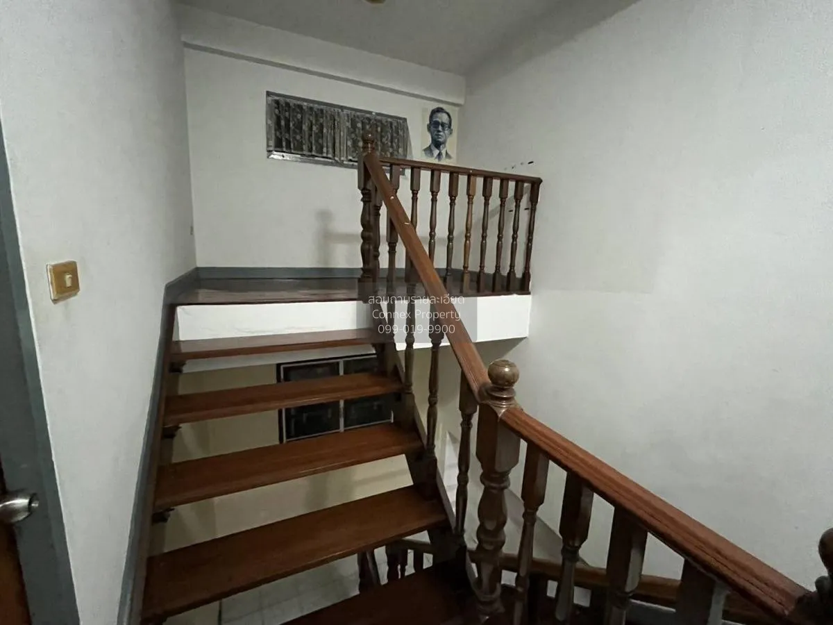 For Sale House , Buntharik Watcharapol Sukhaphiban 5 , wide front 4