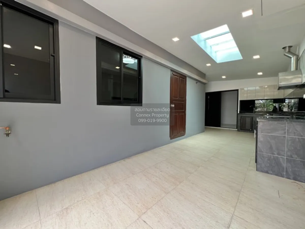 For Sale House , Jomtien Yacht Club 3 , nice view , river view , 