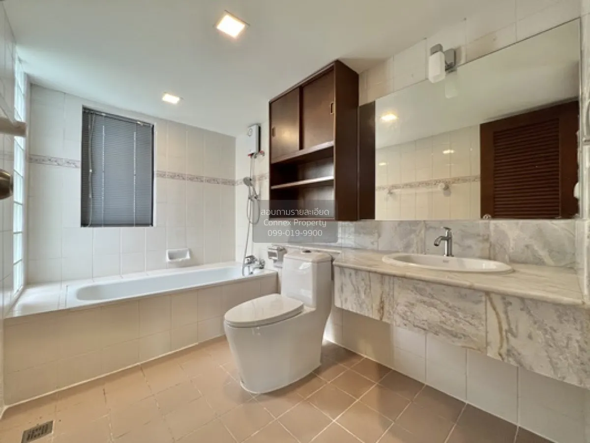 For Sale House , Jomtien Yacht Club 3 , nice view , river view , 