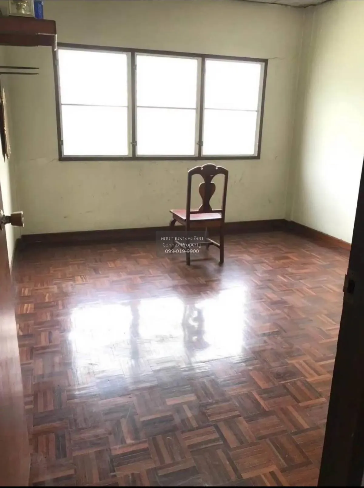 ขายทาวน์เฮ้าส์/ทาวน์โฮม  หมู่บ้านถาวรวิลล่า BTS-สายหยุด อนุสาวรีย