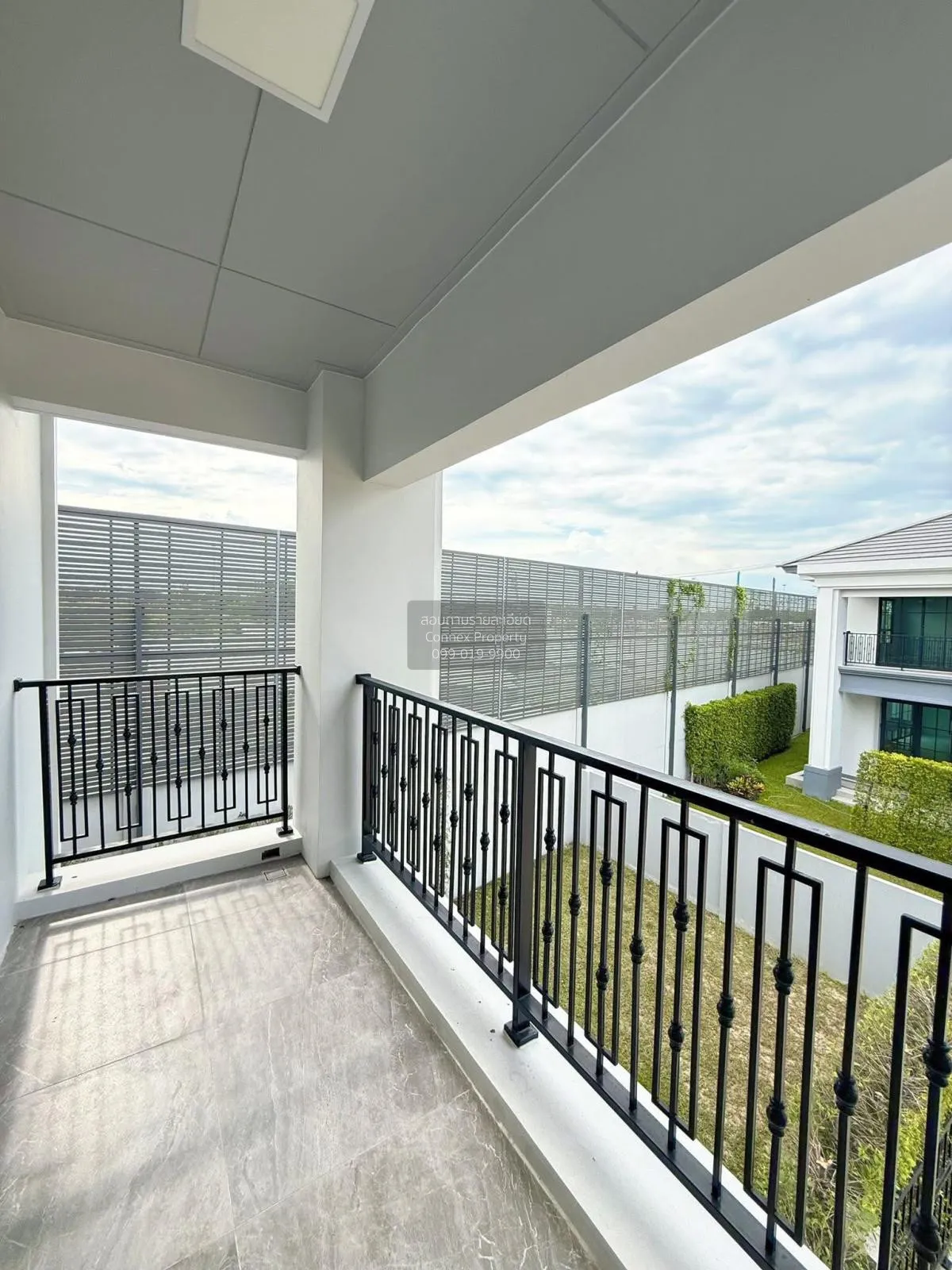 เช่าบ้าน  เศรษฐสิริ เสรีไทย ห้องมุม MRT-นพรัตนราชธานี คันนายาว เข