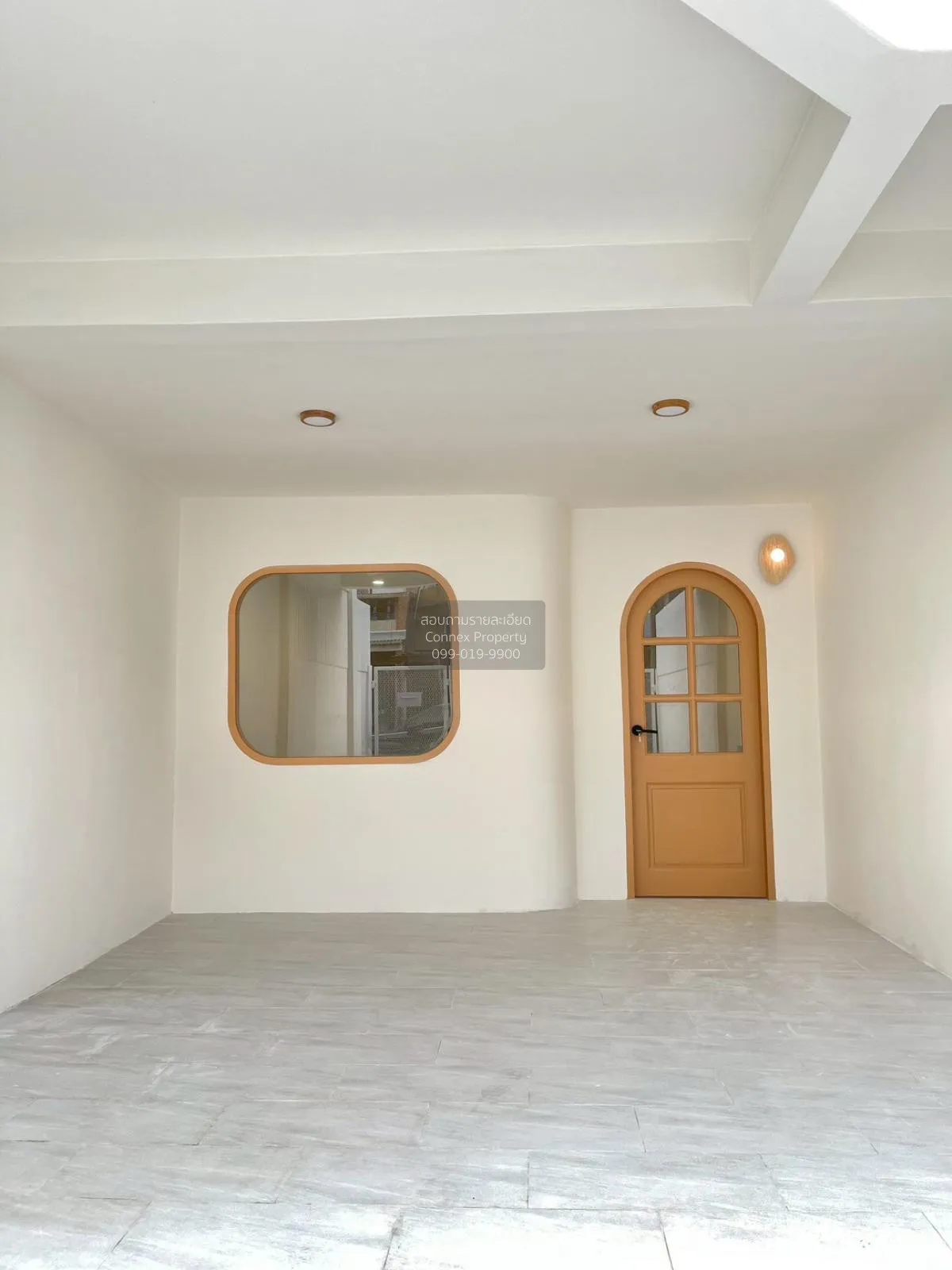 ขายทาวน์เฮ้าส์ 2 ชั้น รีโนเวทใหม่ทั้งหลัง ซอยอุดมสุข 47 พระโขนง เ 2