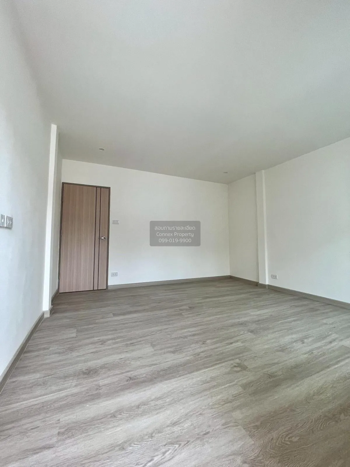 ขายทาวน์เฮ้าส์ 2 ชั้น รีโนเวทใหม่ทั้งหลัง ซอยอุดมสุข 47 พระโขนง เ