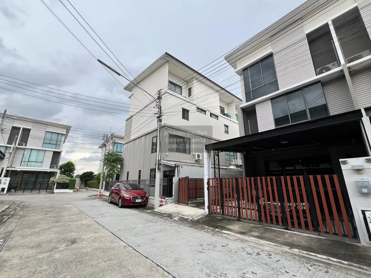 ทาวน์โฮม หลังมุม SMART HOME โซลาร์เซลล์ พาทิโอ พหลโยธิน 92 เนื้อท 2