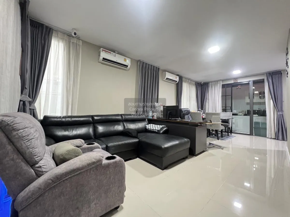 ทาวน์โฮม หลังมุม SMART HOME โซลาร์เซลล์ พาทิโอ พหลโยธิน 92 เนื้อท