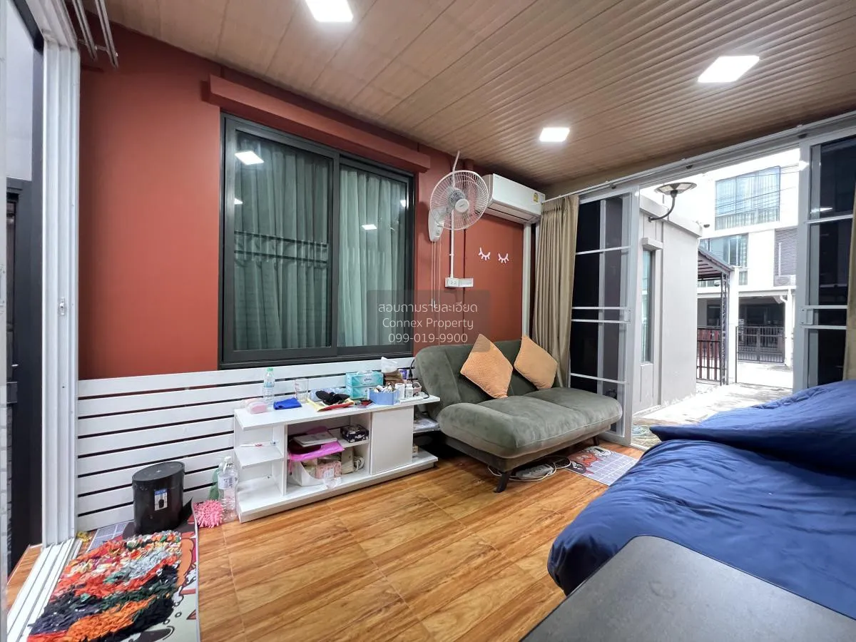 ทาวน์โฮม หลังมุม SMART HOME โซลาร์เซลล์ พาทิโอ พหลโยธิน 92 เนื้อท