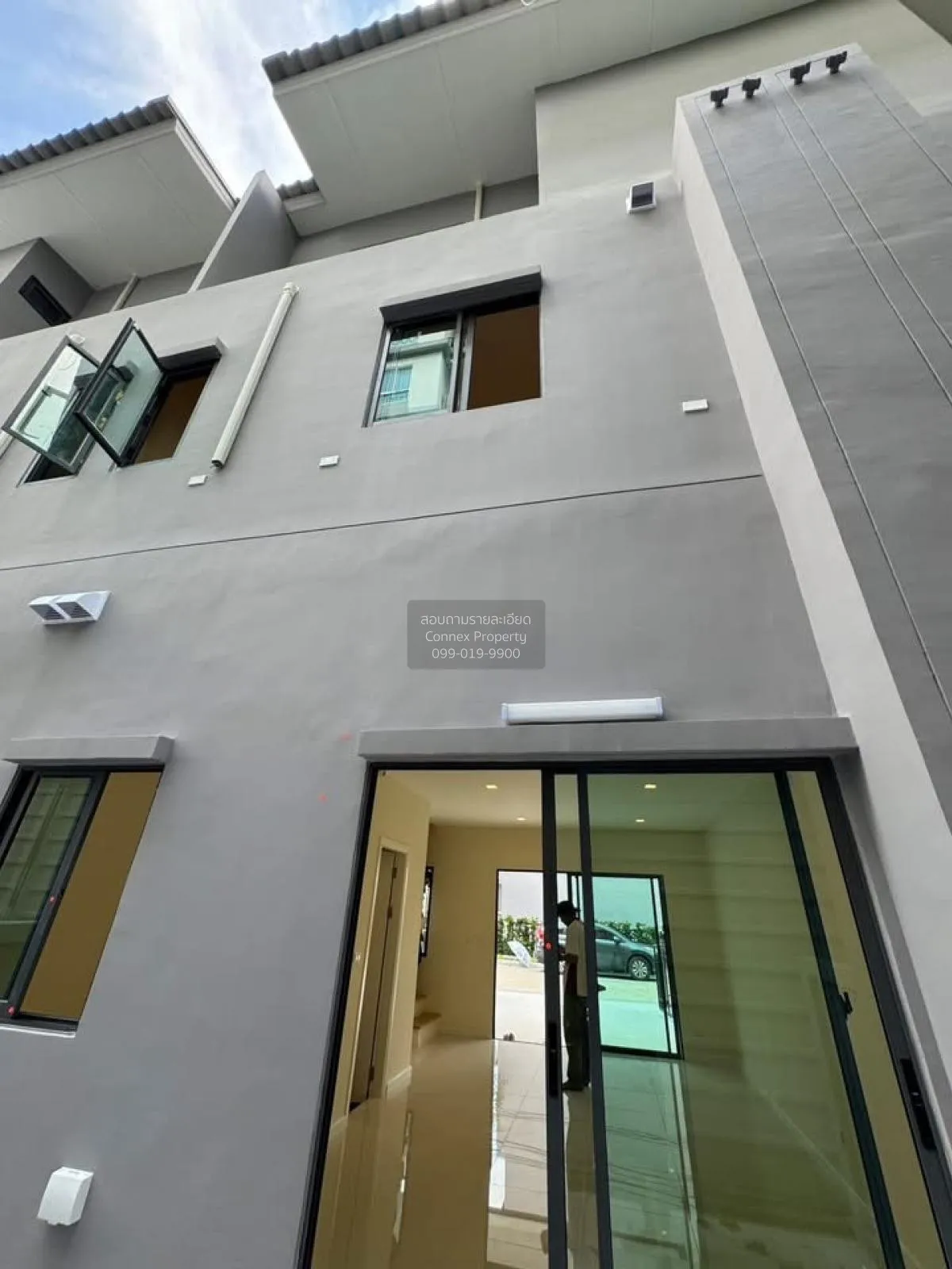 เช่าทาวน์เฮ้าส์/ทาวน์โฮม  ไอเจ้นท์ พระราม 9 รีโนเวทใหม่ ประเวศ เข 2