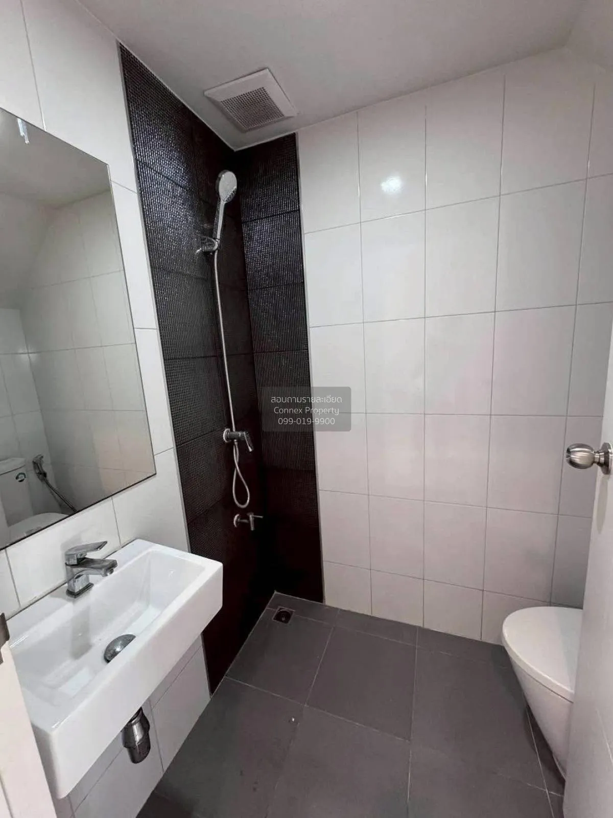 เช่าทาวน์เฮ้าส์/ทาวน์โฮม  ไอเจ้นท์ พระราม 9 รีโนเวทใหม่ ประเวศ เข