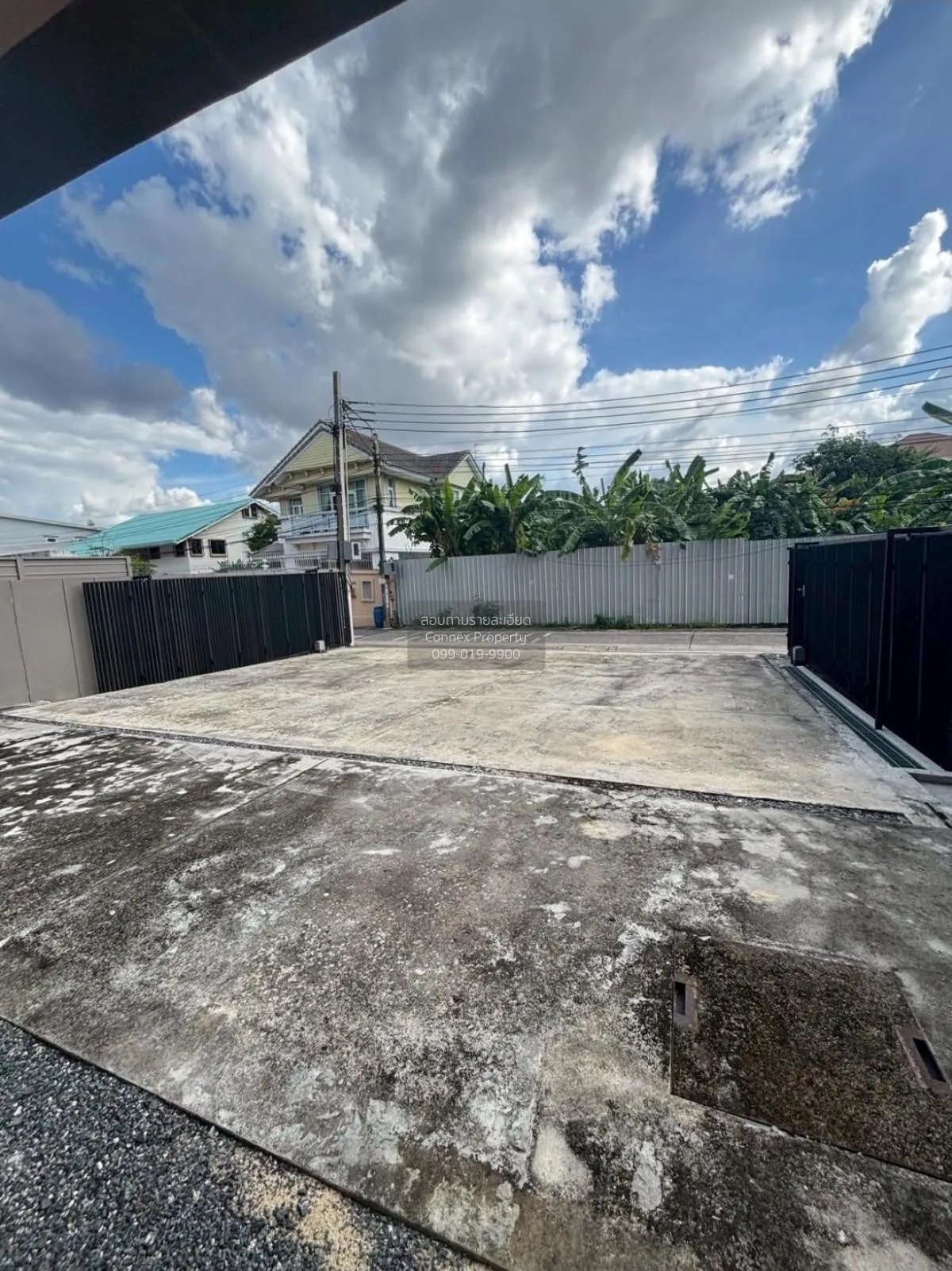 For Rent BRITTON Ladprao 41 , nice view , high floor , wide front 2