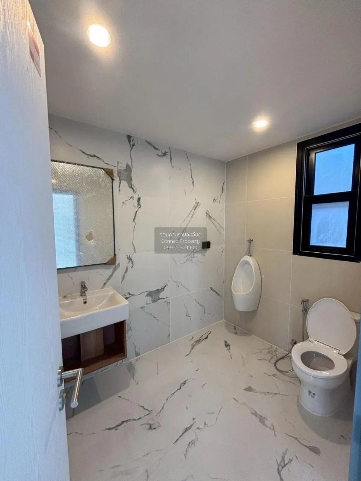 For Rent BRITTON Ladprao 41 , nice view , high floor , wide front 3