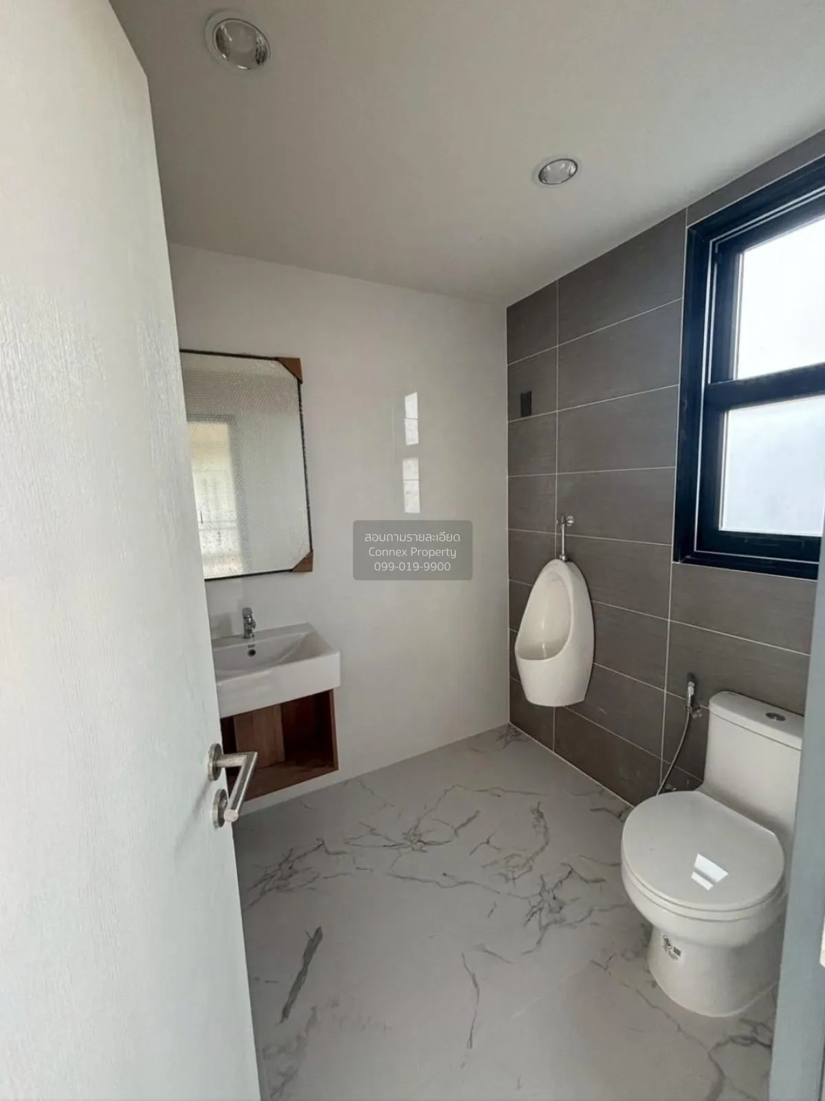 For Rent BRITTON Ladprao 41 , nice view , high floor , wide front