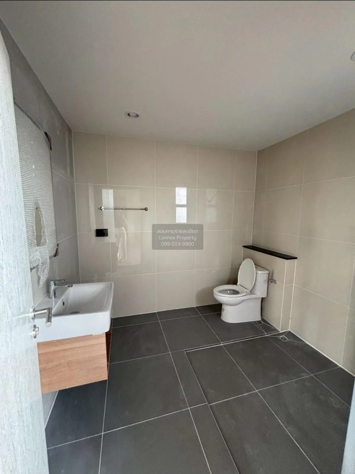 For Rent BRITTON Ladprao 41 , nice view , high floor , wide front