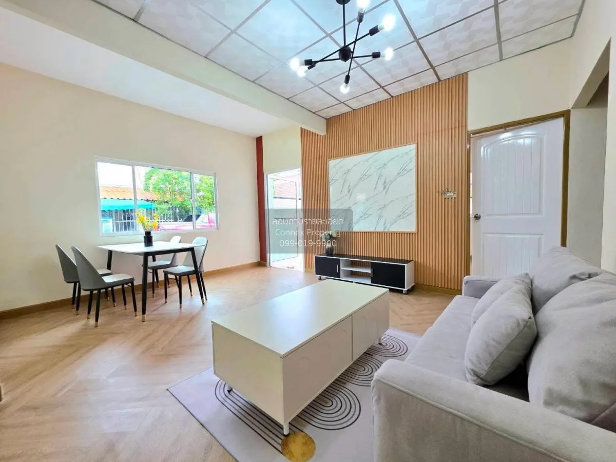 For Sale Townhouse/Townhome  , Aranyaville , corner unit , newly 