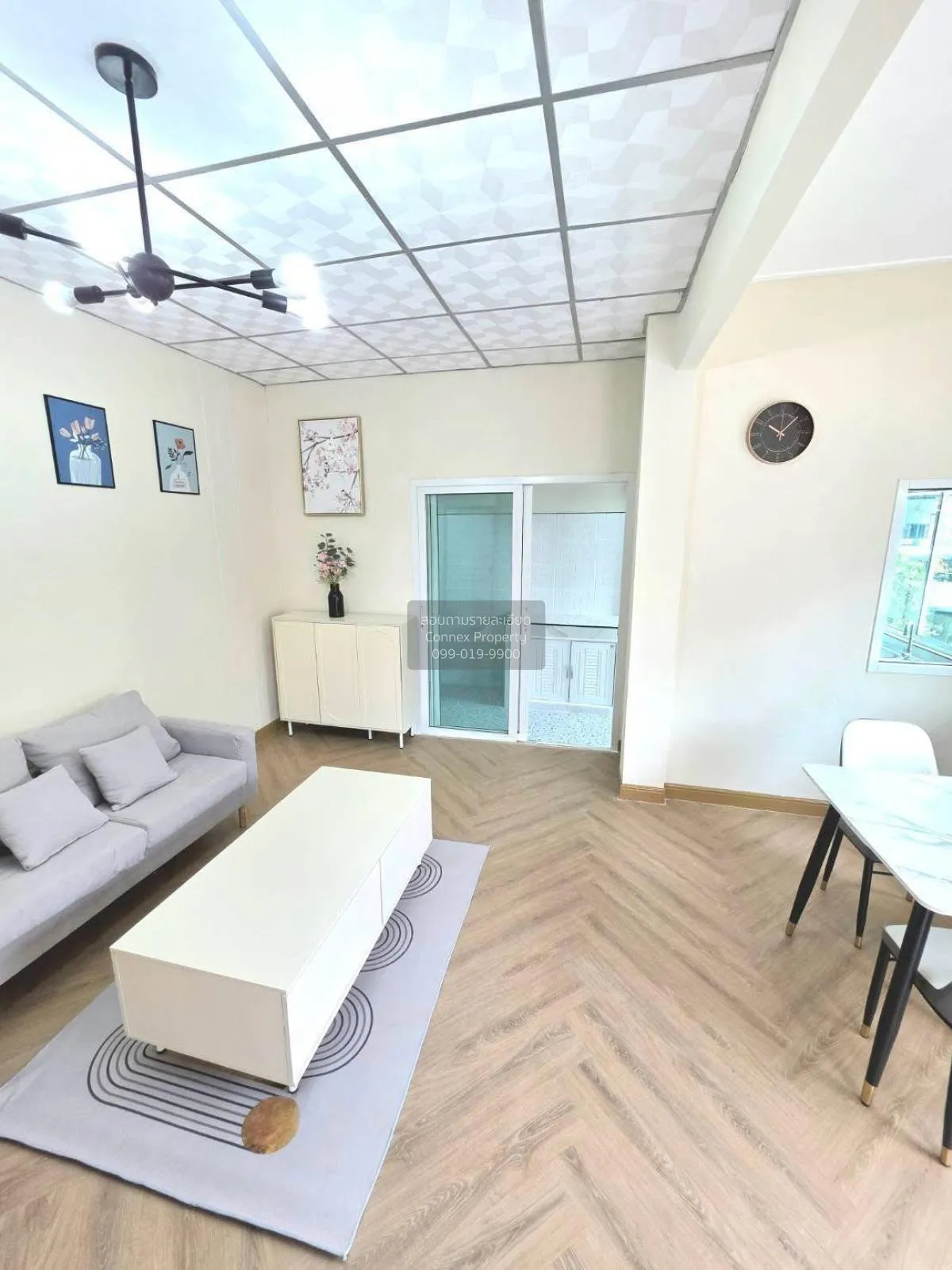 For Sale Townhouse/Townhome  , Aranyaville , corner unit , newly 