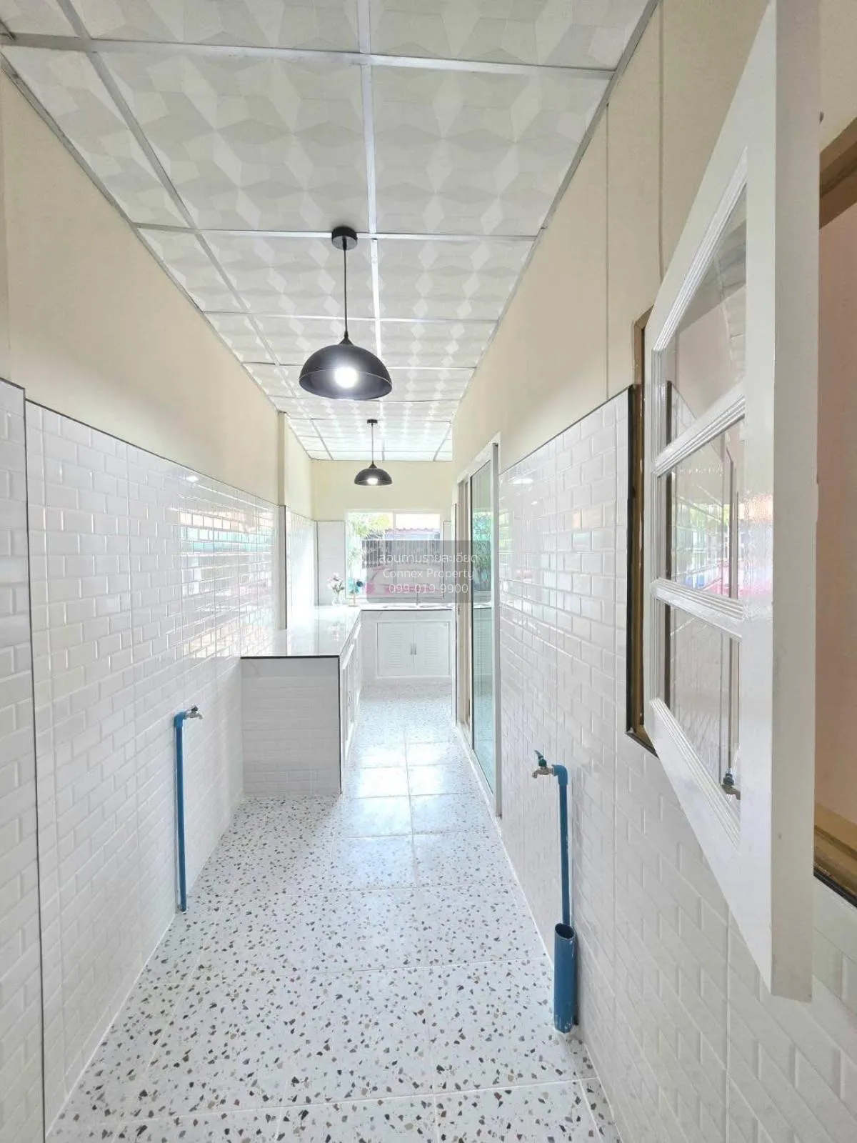 For Sale Townhouse/Townhome  , Aranyaville , corner unit , newly 