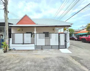 For Sale Townhouse/Townhome  , Aranyaville , corner unit , newly renovated , Phraek Sa , Mueang Samut Prakan , Samut Prakarn , CX-136497