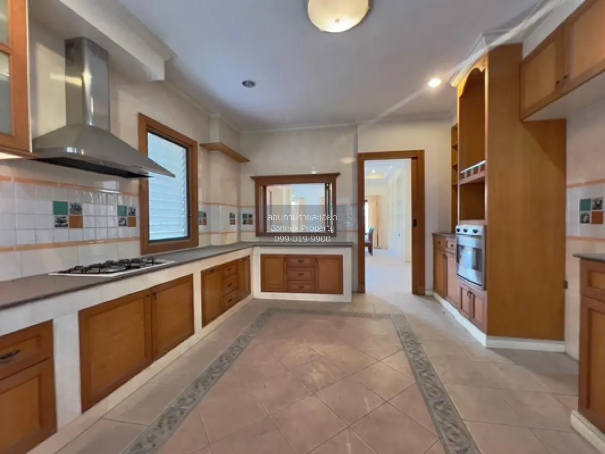 ขายบ้าน  ลดาวัลย์ ศรีนครินทร์ ชั้นสูง ห้องมุม หน้ากว้าง บางแก้ว บ