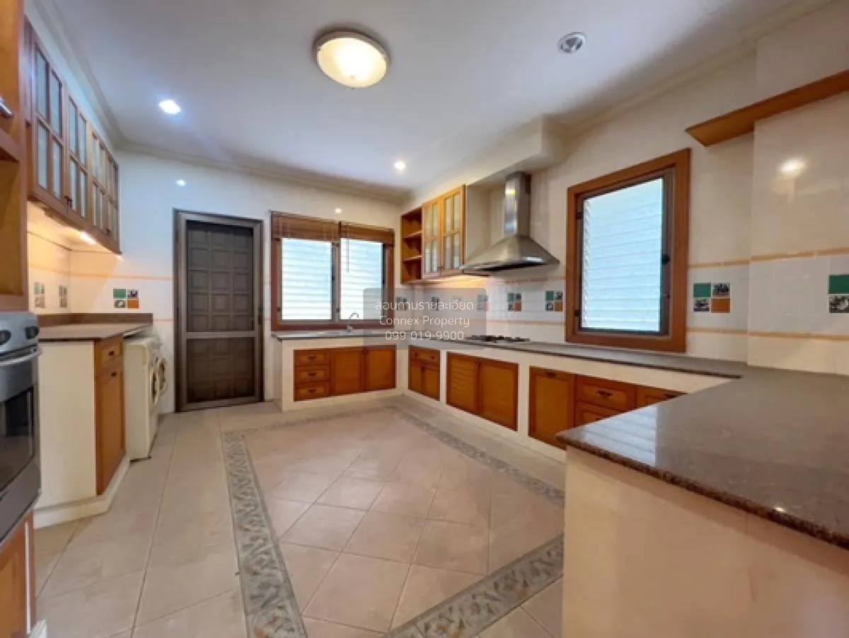 ขายบ้าน  ลดาวัลย์ ศรีนครินทร์ ชั้นสูง ห้องมุม หน้ากว้าง บางแก้ว บ