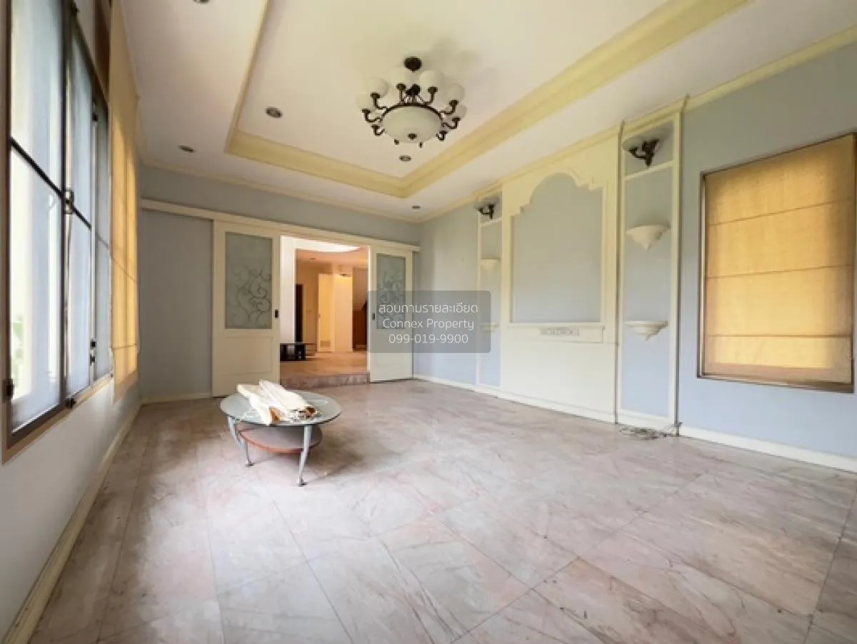 ขายบ้าน  ลดาวัลย์ ศรีนครินทร์ ชั้นสูง ห้องมุม หน้ากว้าง บางแก้ว บ