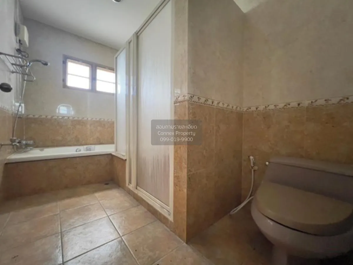 ขายบ้าน  ลดาวัลย์ ศรีนครินทร์ ชั้นสูง ห้องมุม หน้ากว้าง บางแก้ว บ