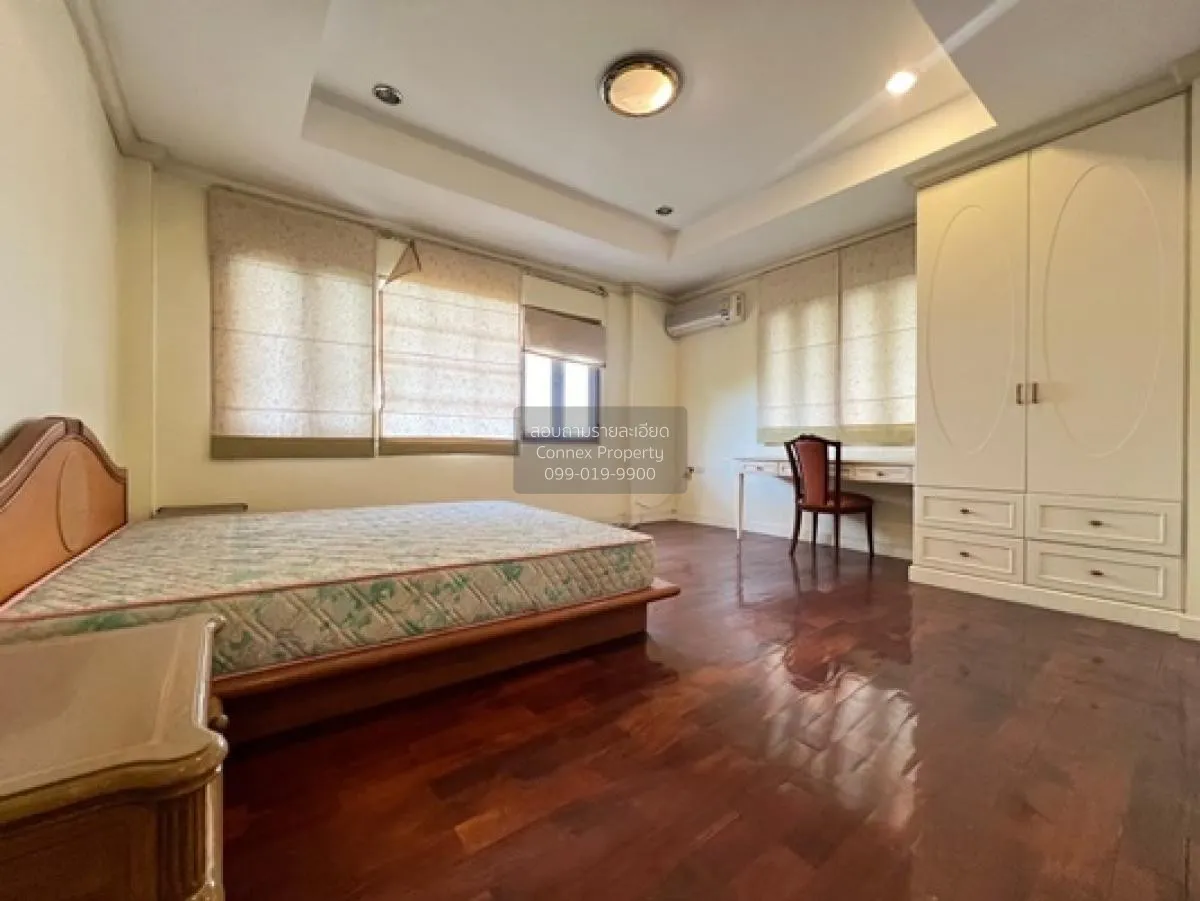 ขายบ้าน  ลดาวัลย์ ศรีนครินทร์ ชั้นสูง ห้องมุม หน้ากว้าง บางแก้ว บ