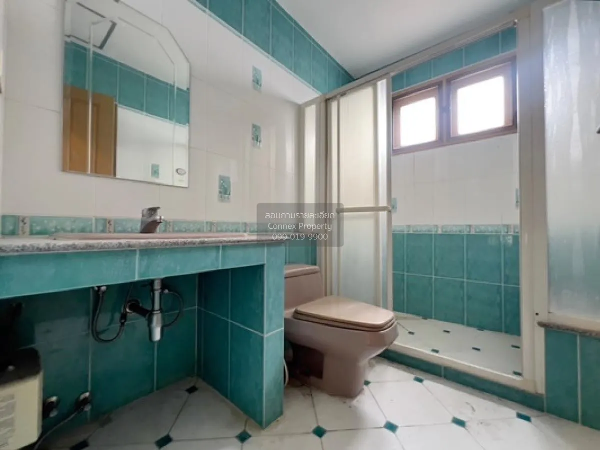 ขายบ้าน  ลดาวัลย์ ศรีนครินทร์ ชั้นสูง ห้องมุม หน้ากว้าง บางแก้ว บ