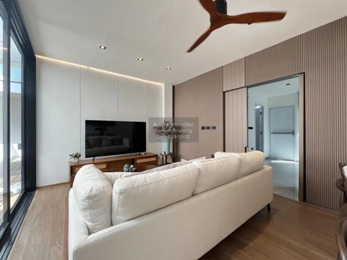 ขายสำนักงาน โฮมออฟฟิศ  4.5 ชั้น ตึกมุม The Mixx  แพรกษา ใกล้ BTS 