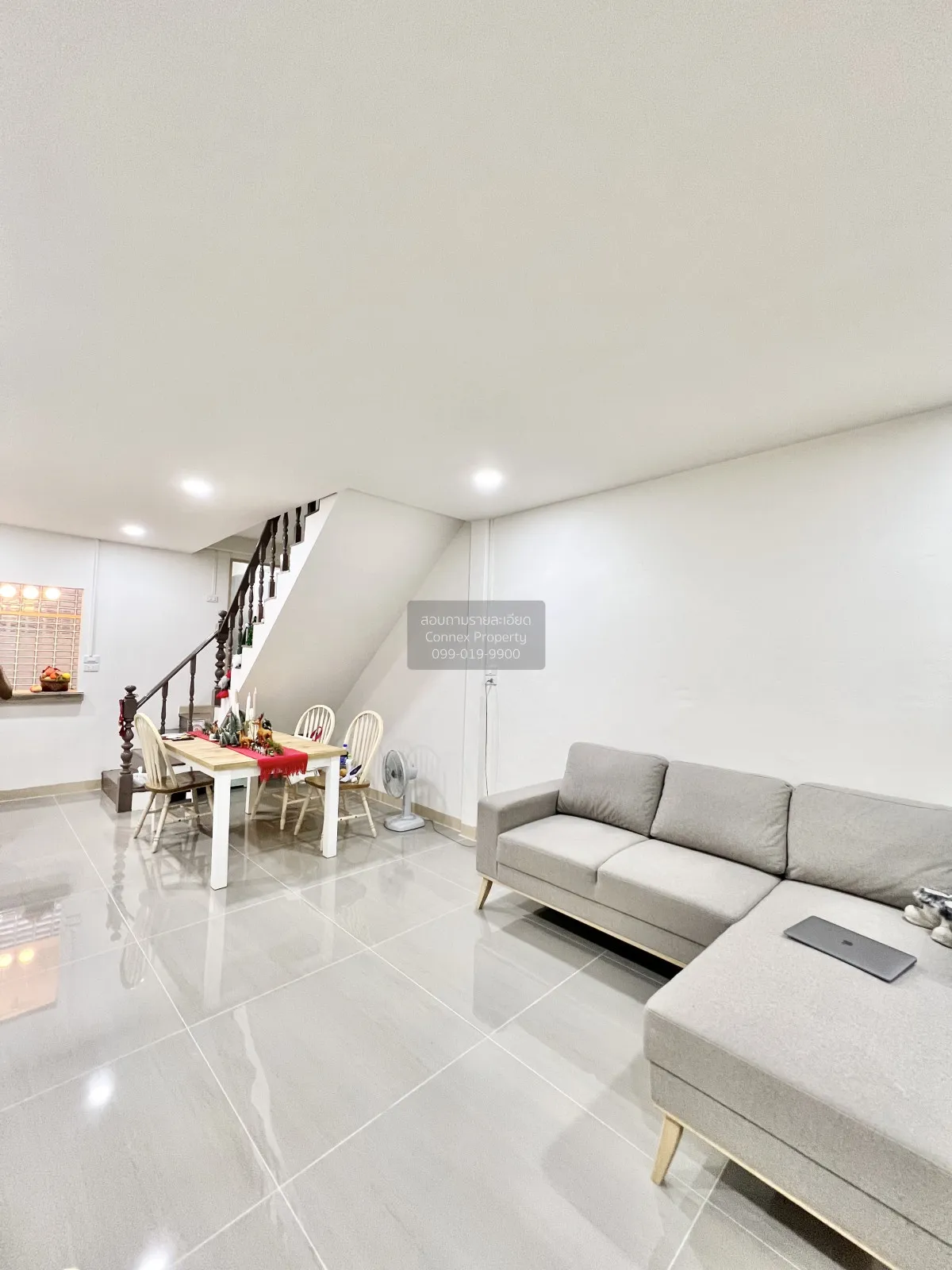 ขายทาวน์เฮ้าส์/ทาวน์โฮม  หมู่บ้าน ฉัตรแก้ว บางกะปิ รีโนเวทใหม่ MR 4