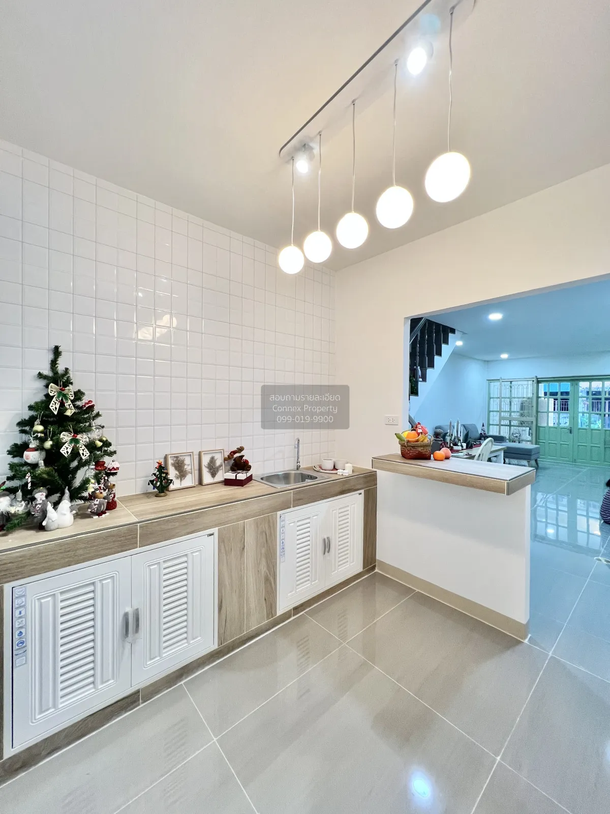 ขายทาวน์เฮ้าส์/ทาวน์โฮม  หมู่บ้าน ฉัตรแก้ว บางกะปิ รีโนเวทใหม่ MR