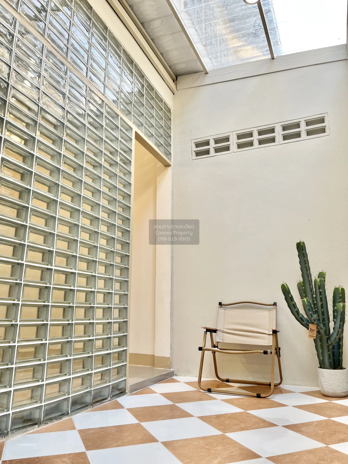 ขายทาวน์เฮ้าส์/ทาวน์โฮม  หมู่บ้าน ฉัตรแก้ว บางกะปิ รีโนเวทใหม่ MR