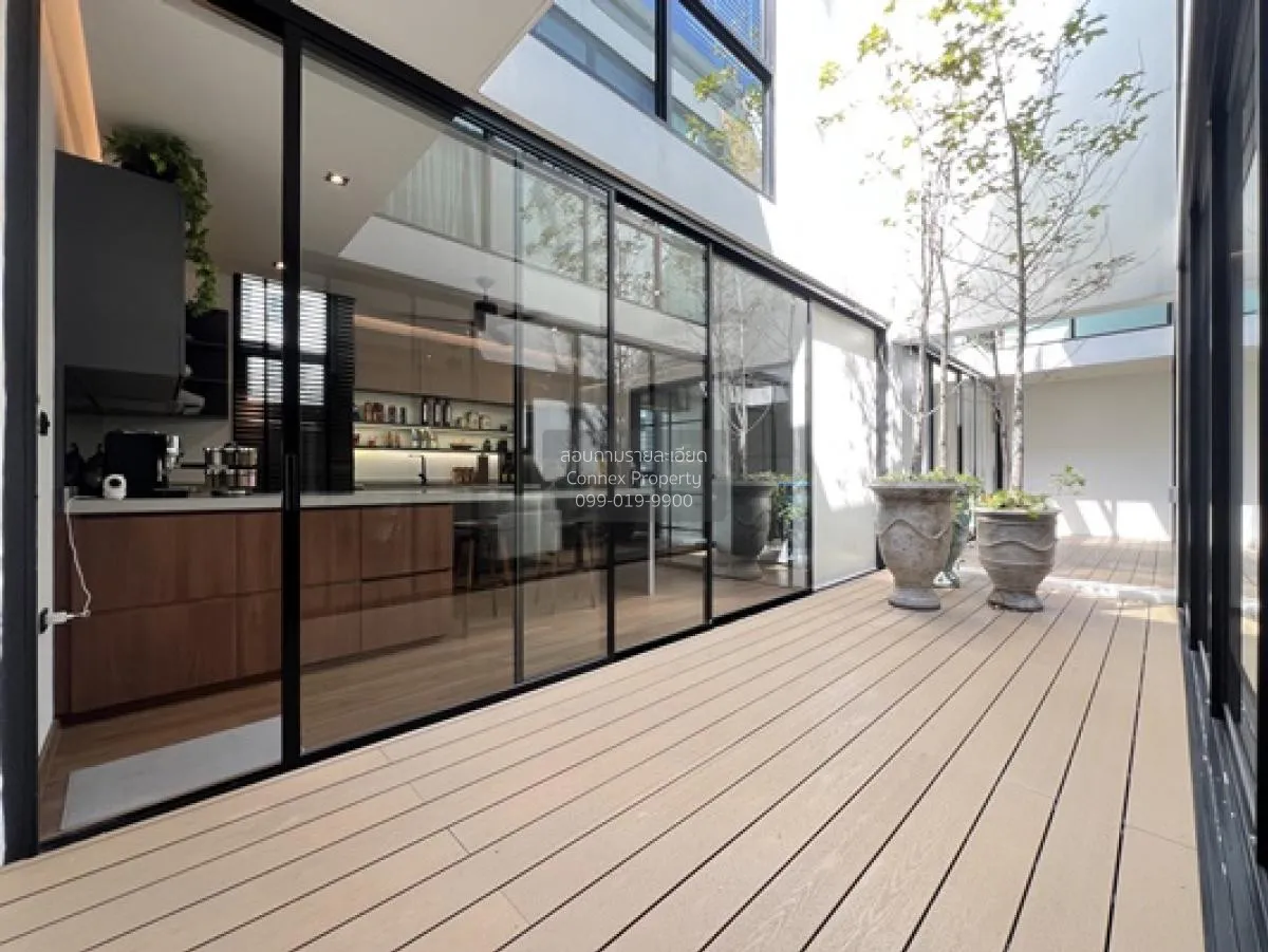 ขายสำนักงาน โฮมออฟฟิศ  4.5 ชั้น ตึกมุม The Mixx แพรกษา ใกล้ BTS แ