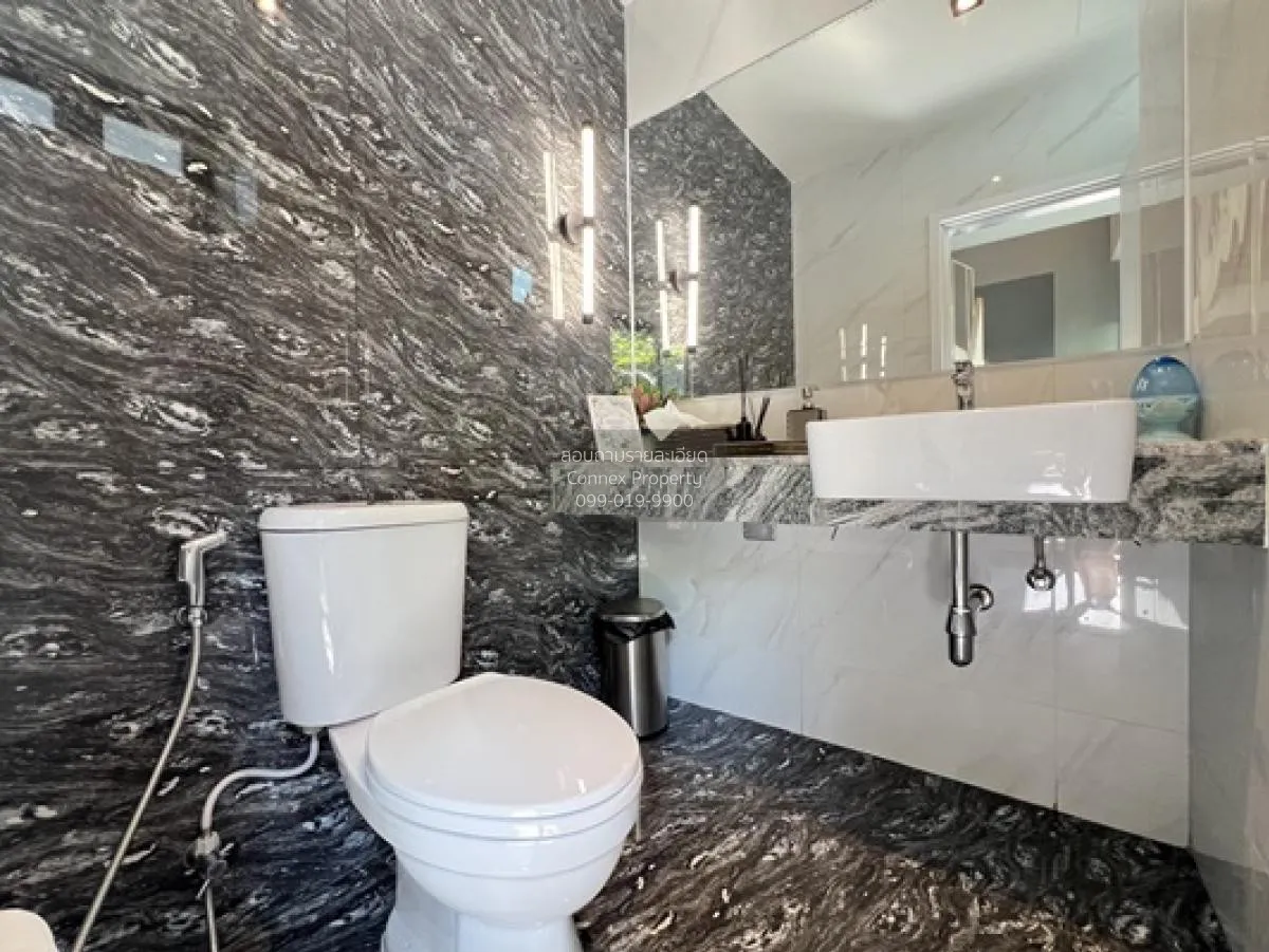 ขายสำนักงาน โฮมออฟฟิศ  4.5 ชั้น ตึกมุม The Mixx แพรกษา ใกล้ BTS แ