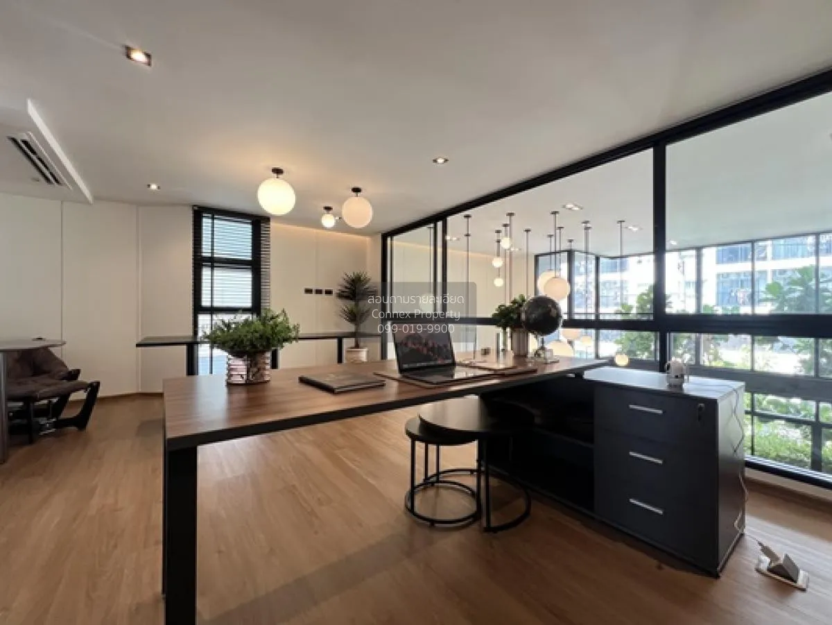 ขายสำนักงาน โฮมออฟฟิศ  4.5 ชั้น ตึกมุม The Mixx แพรกษา ใกล้ BTS แ