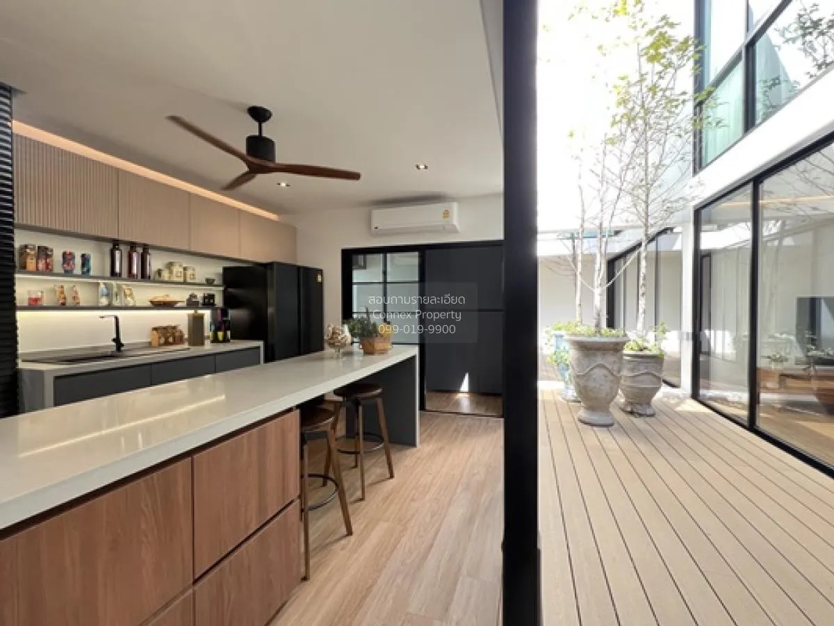 ขายสำนักงาน โฮมออฟฟิศ  4.5 ชั้น ตึกมุม The Mixx แพรกษา ใกล้ BTS แ