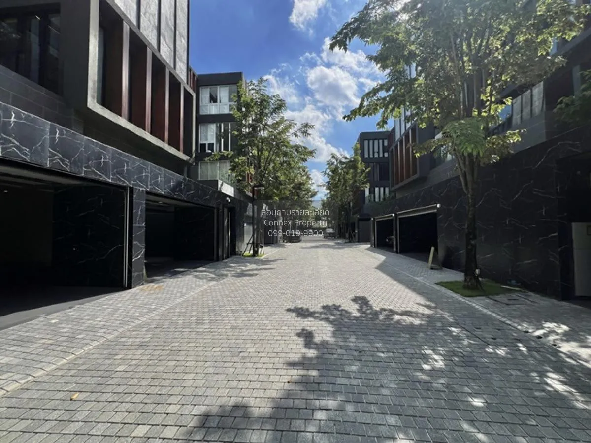 ขายบ้านเดี่ยว Bibury Village ศรีนครินทร์ 64.8 ตร.ว. 5 นอน 7 น้ำ ม