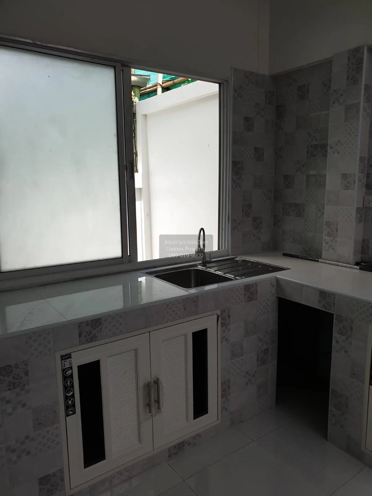 ขายทาวน์เฮ้าส์/ทาวน์โฮม  เดอะ พาร์ค ลาดพร้าว - วังหิน 76 รีโนเวทใ