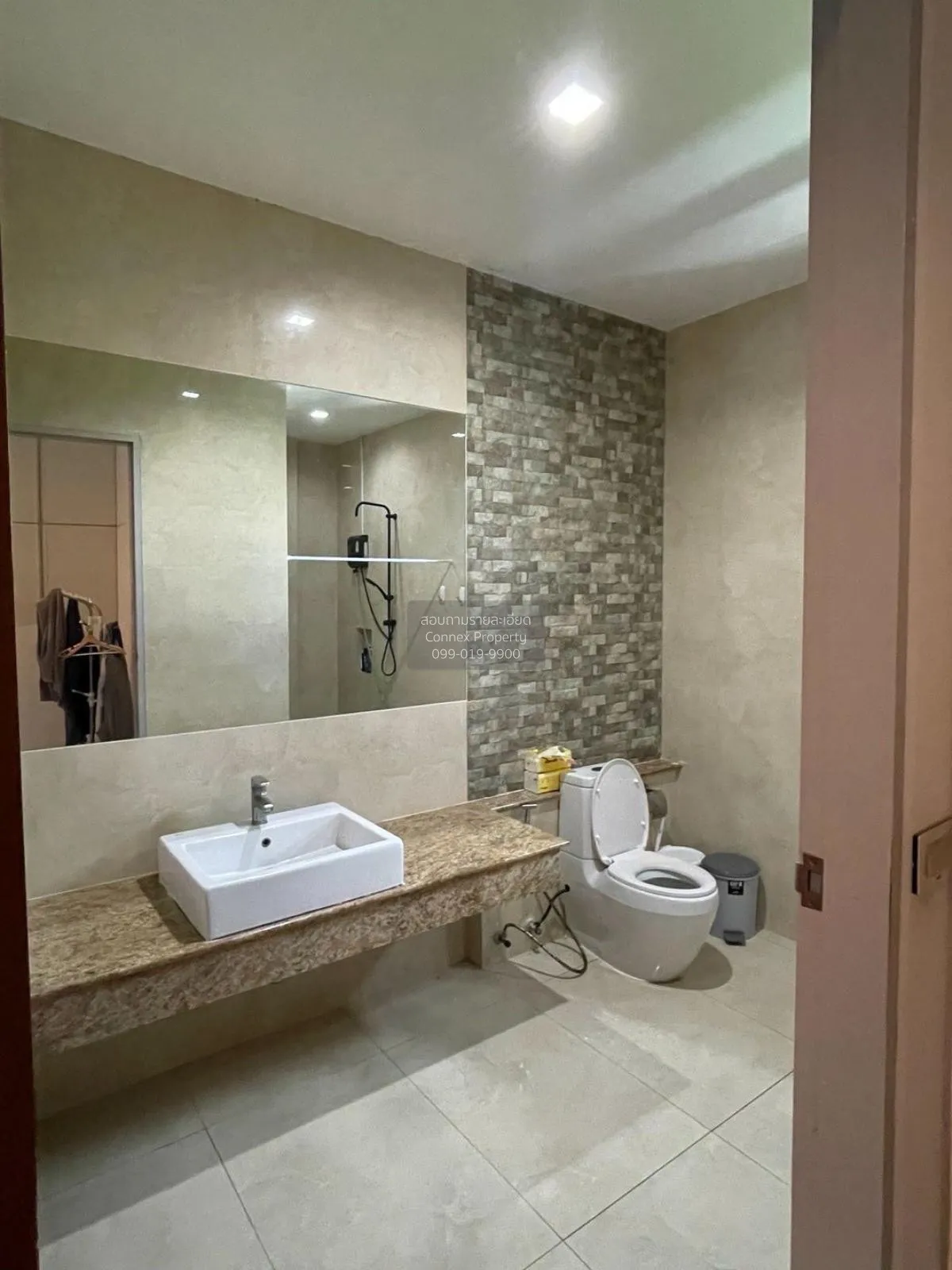 For Sale house Soi Charan 35 , Bang Khun Si , Bangkok Noi , Bangk