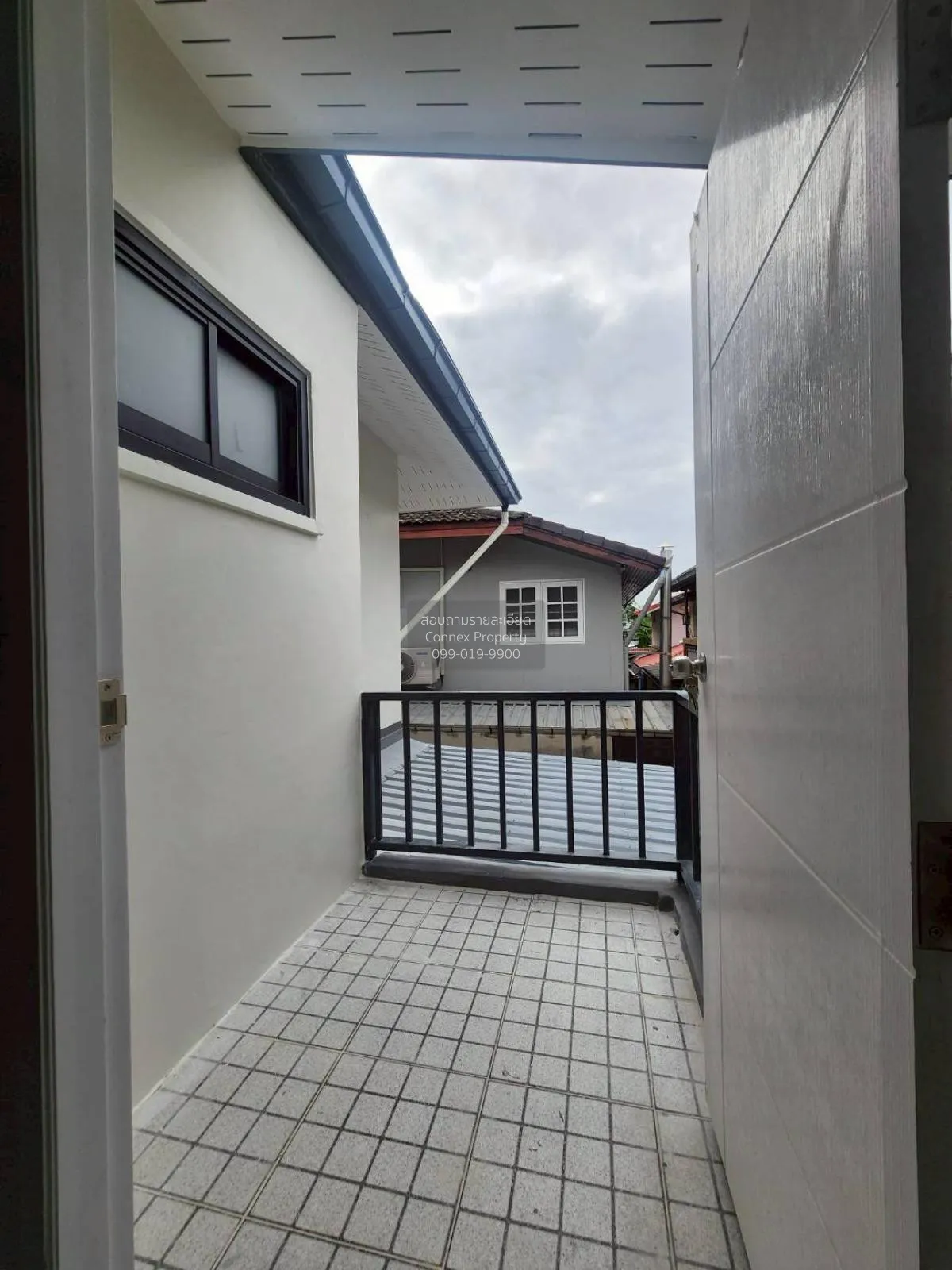 ขายบ้าน  บูรพาวิลล่า หน้ากว้าง รีโนเวทใหม่ ฉิมพลี เขต ตลิ่งชัน กร