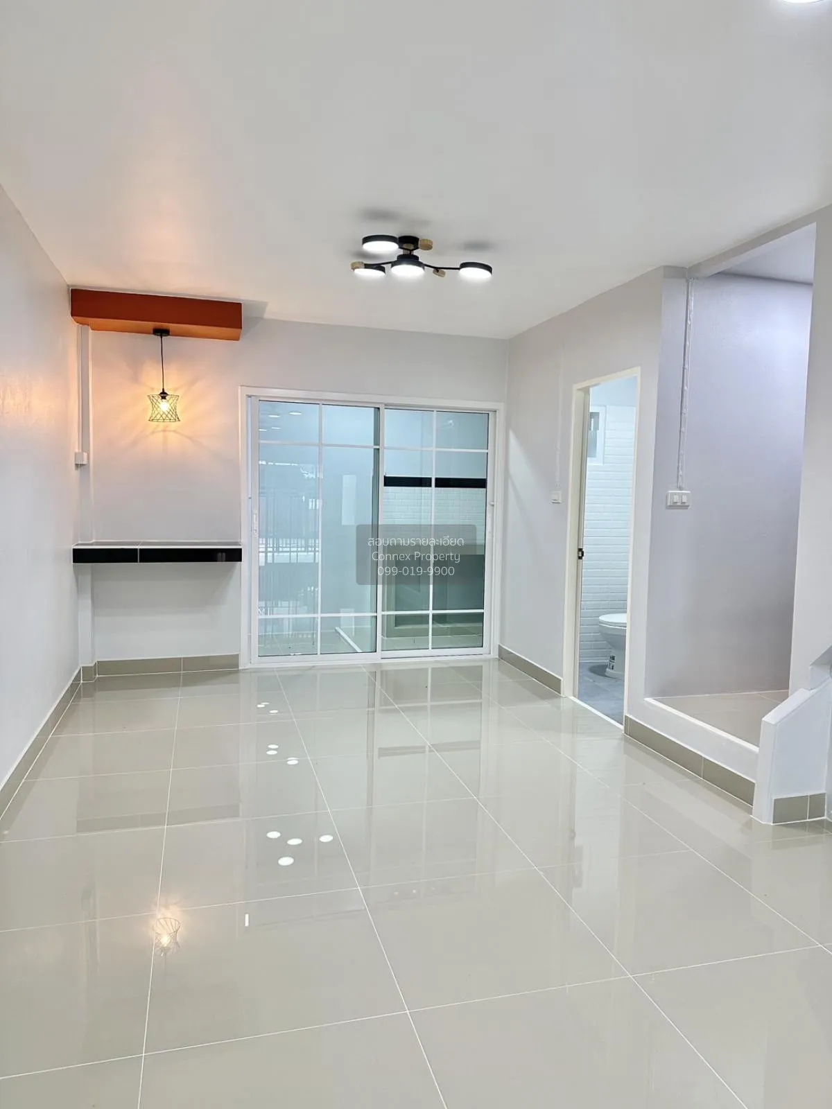 ขายทาวน์เฮ้าส์/ทาวน์โฮม  บ้านรัตนาธานี ซอยวัดลาดปลาดุก รีโนเวทใหม