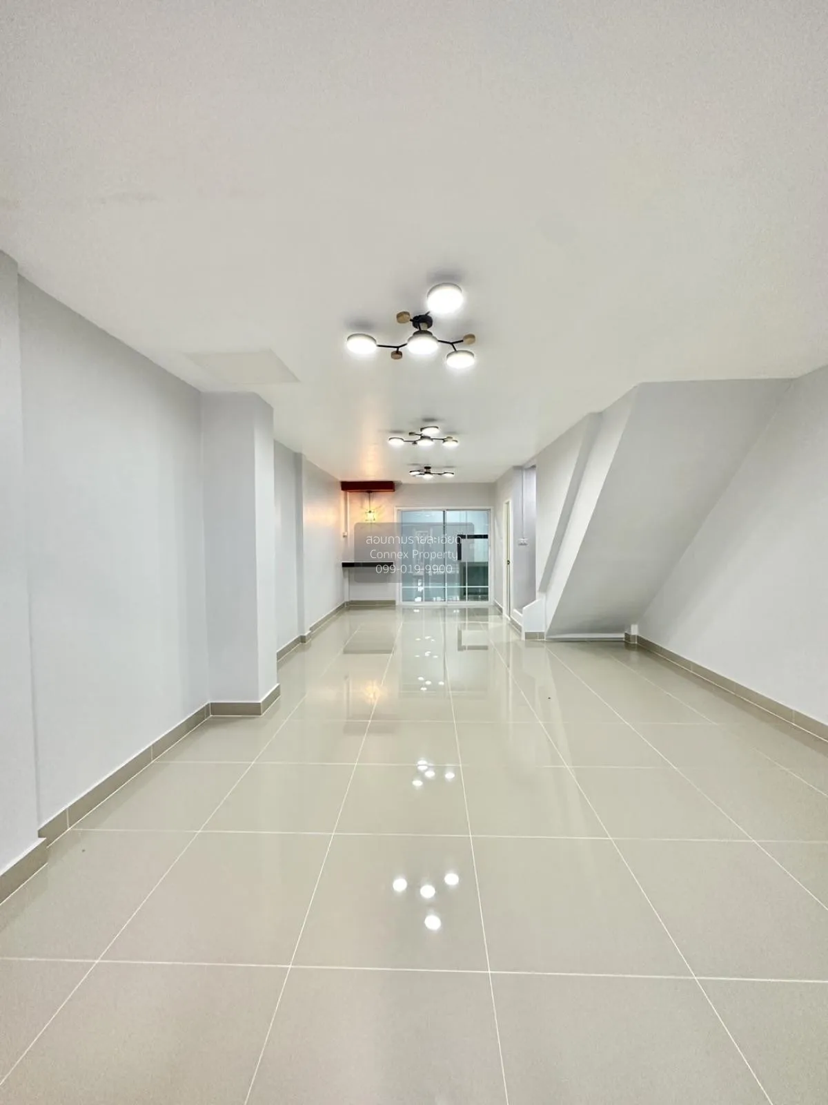 ขายทาวน์เฮ้าส์/ทาวน์โฮม  บ้านรัตนาธานี ซอยวัดลาดปลาดุก รีโนเวทใหม